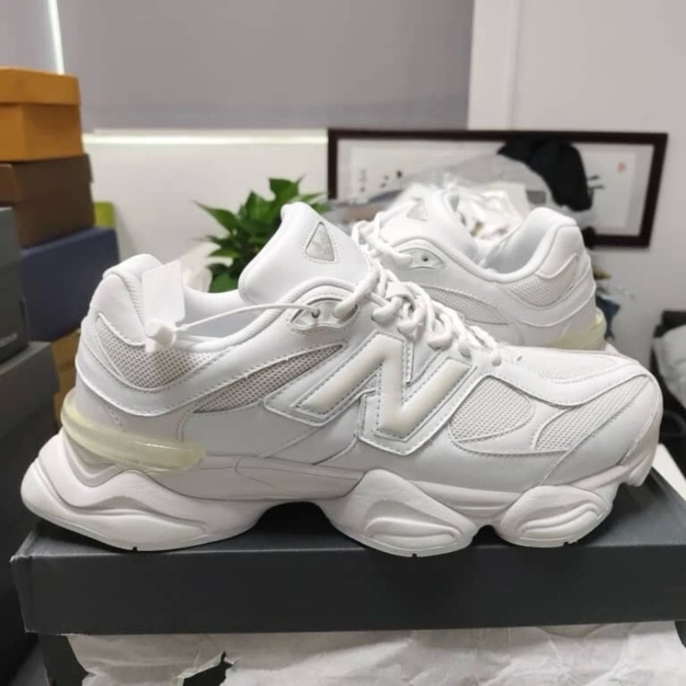 New Balance Women's White Sneakers 9060